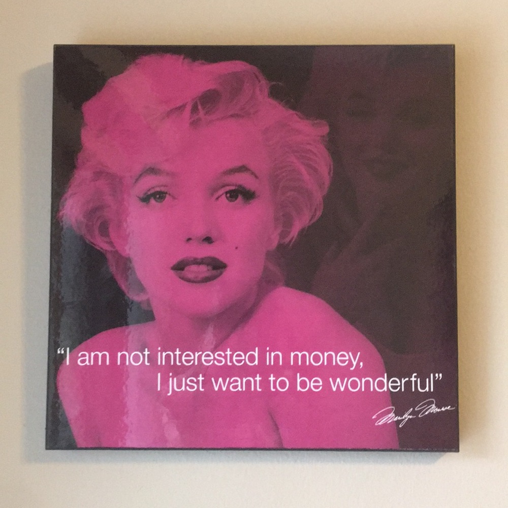 Marilyn Monroe “Wonderful” Wall Art😘
